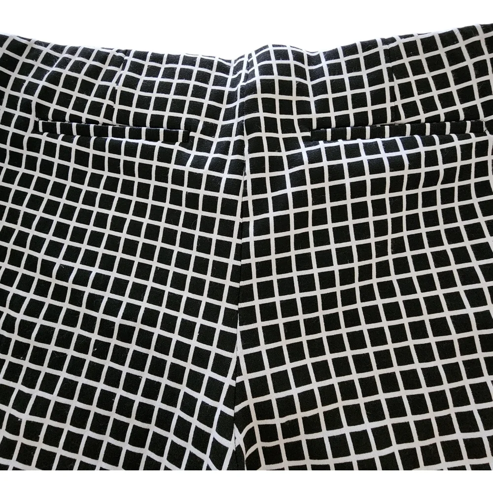 Adriana Papell Black & White Pull-on Pants Women Size 12 - Picture 8 of 8